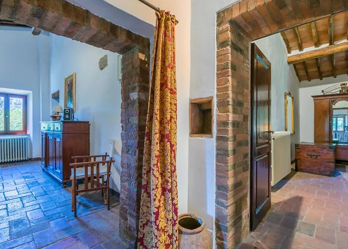 Casa de Férias Casino Di Lecceto By Interhome *