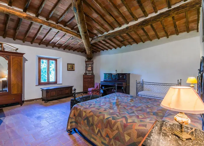 بيت للعطل Casino Di Lecceto By Interhome *